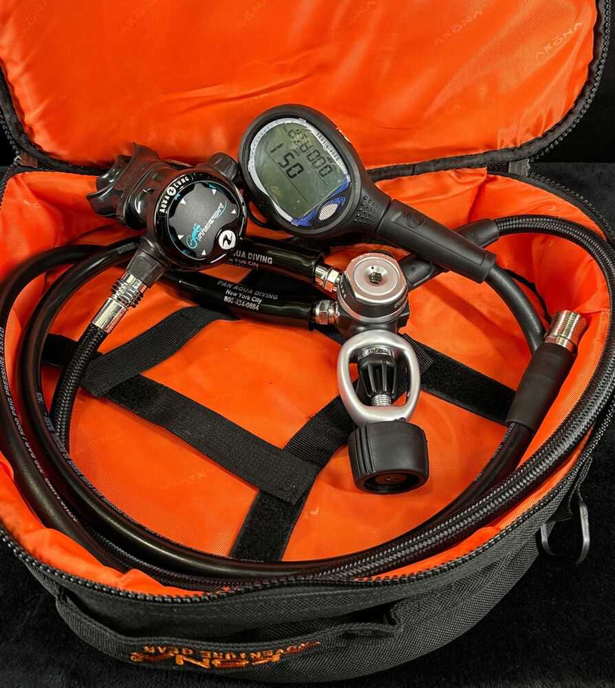 Aqua Lung i550 Dive Computer Bundle with Mikron Hose Assembly