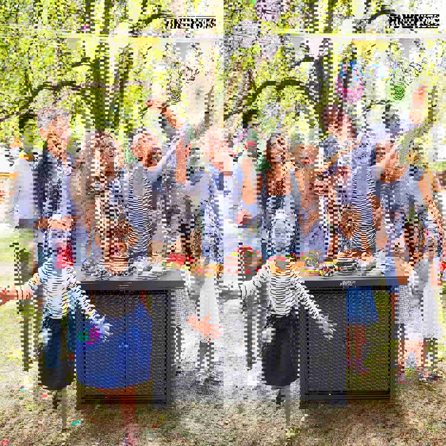 GARVEE PIONEERWORKS 44 Inch Propane Fire Pit Table with Double-Sided Cover