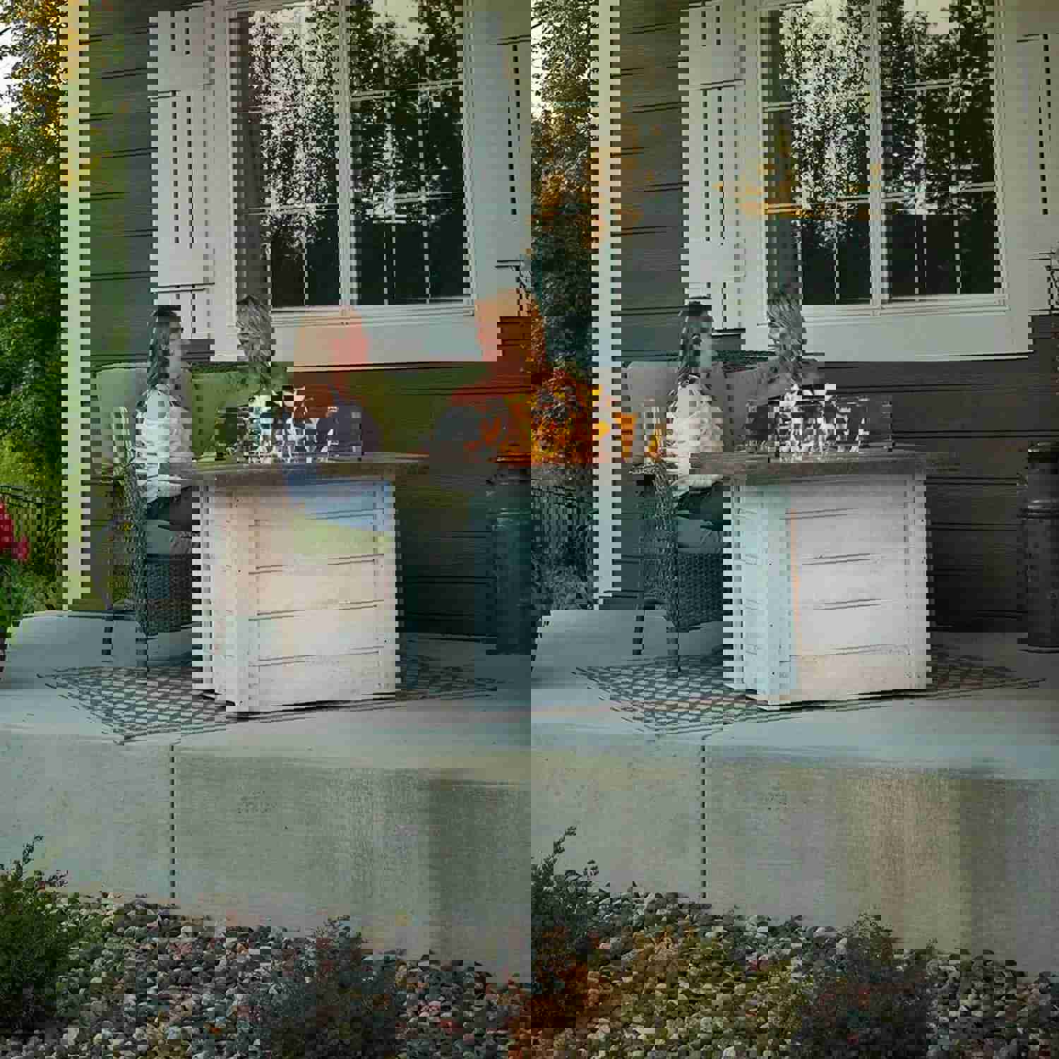 Outdoor GreatRoom Alcott Rectangular Gas Fire Pit Table